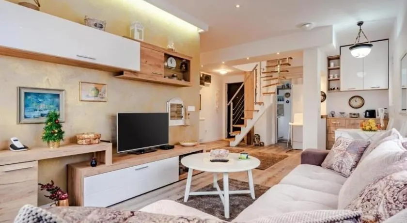 Dorcol deluxe apartment - Image 1