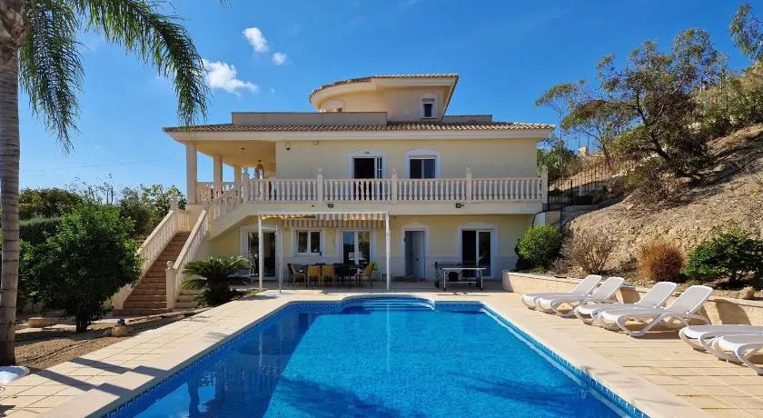 Casa Gran Mirador - Ruime vakantie villa met groot privé zwembad 8-14 pers - Image 1