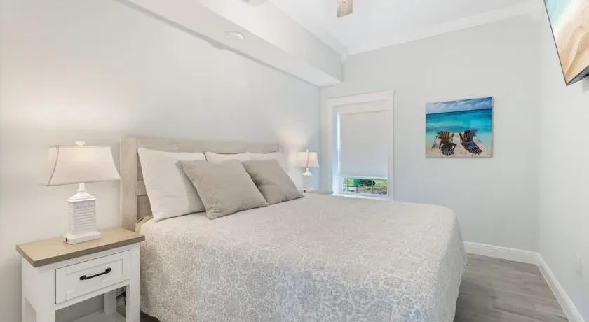 Waterside Condo in Sebastian - Image 1