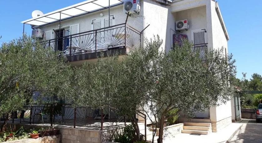 Apartments with parking space Srima - Vodice, Vodice - 22994 - Image 1