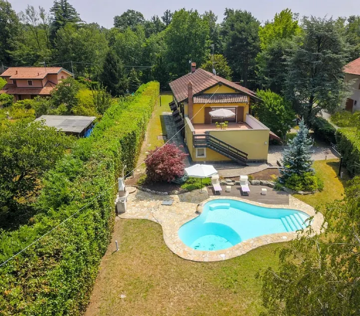 Golf Villa Cascina Cordona 1671 With Pool and Garden Near Golf Club in Agrate Conturbia - Image 1