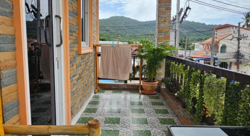 Passion Nai Harn Guesthouse - Image 1