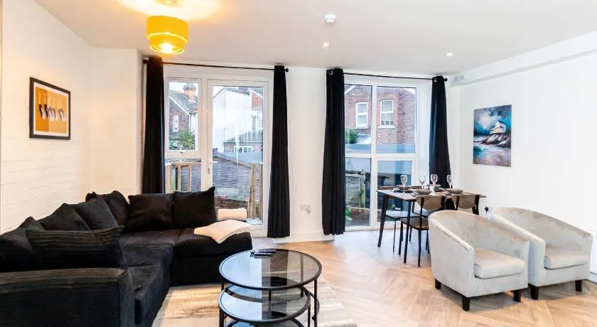 Spacious 2 Bedroom Apartment in Central Tonbridge - Image 1