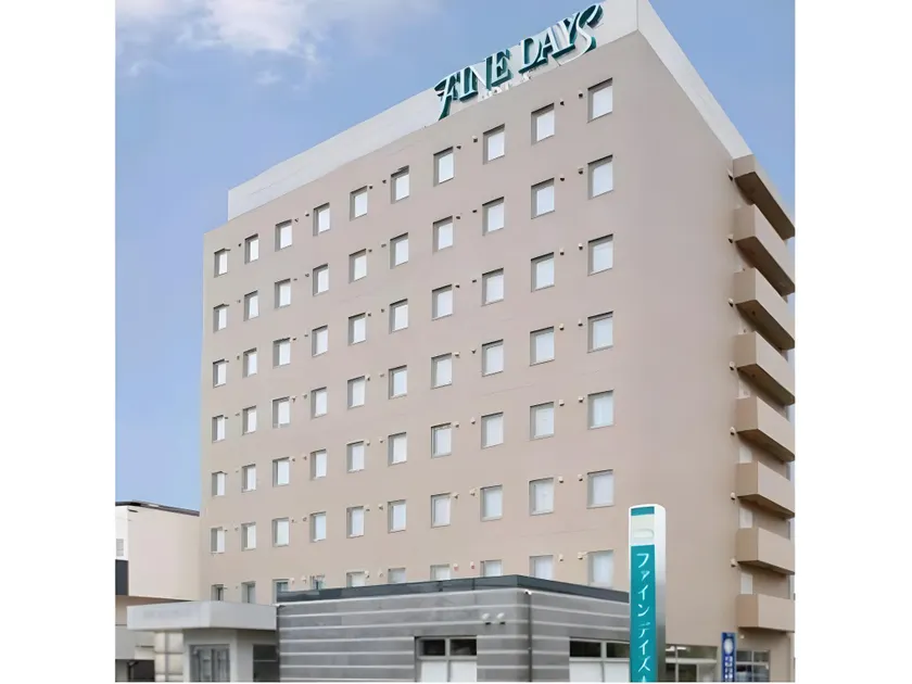 Fine Days Hotel - Image 1