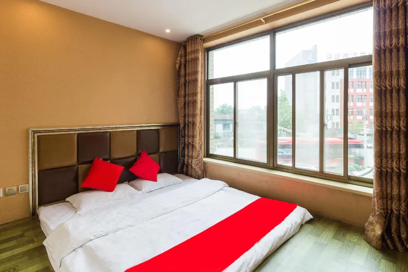 Yue Fashion Theme Hotel - Image 1