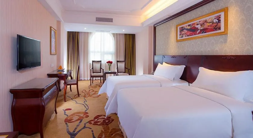 Vienna Hotel Guangzhou Shiling - Image 1