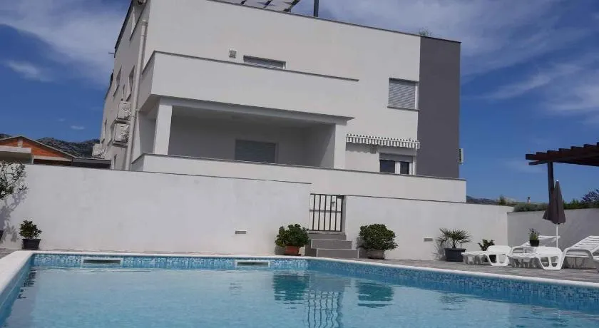 Apartments in Starigrad-Paklenica 41220 - Image 1