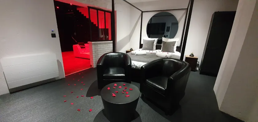 Bayeuzen - Le Baldaquin - Nuitée avec Spa Privatif - Image 1