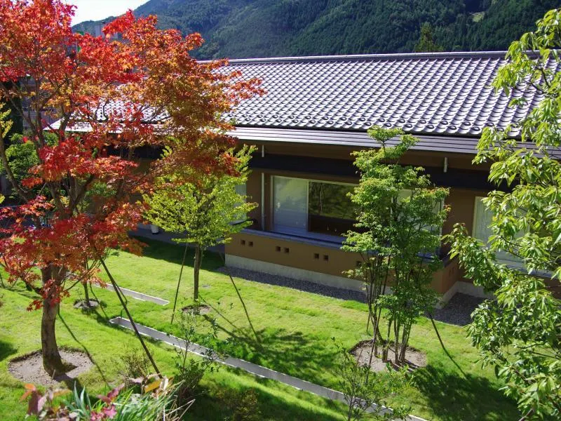 Gero Onsen Yukyunohana - Image 1