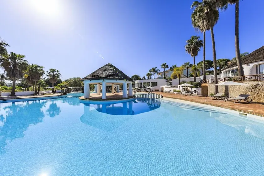 Encosta Do Lago Resort Club - Image 1