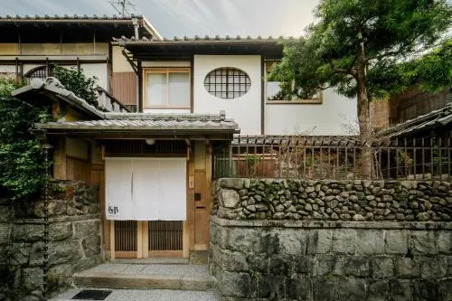 季楽 邸 清水 Kiraku Tei Kiyomizu - Image 1