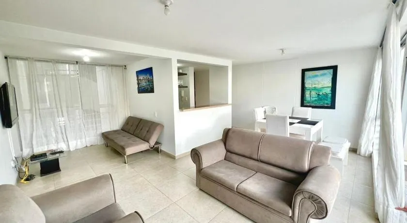 Exclusive apartment Cañaveral near Hospitals - Image 1
