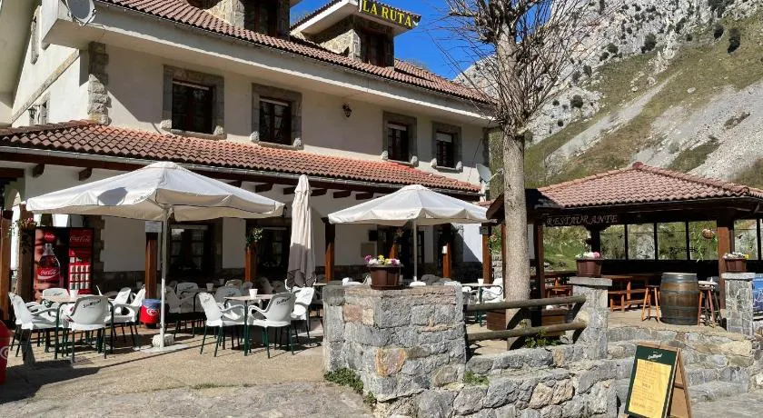 Hostal La Ruta - Image 1