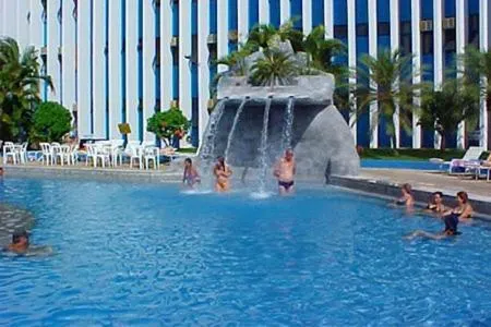 Apart hotel em Caldas Novas com acesso ao parque aquático mediante pagamento de taxa - Image 1