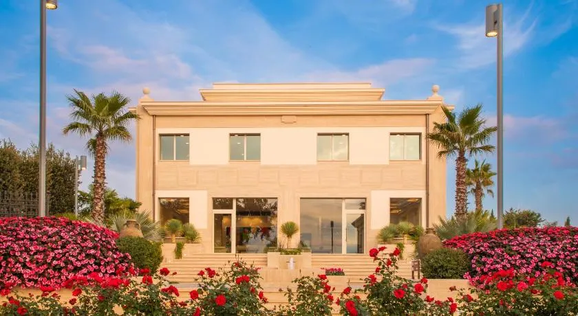Orsini Resort Suite e Spa - Image 1