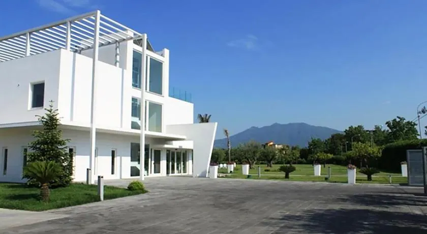 Pietrabianca Exclusive Resort - Image 1