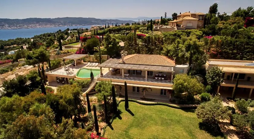 Seascape Villa - Image 1