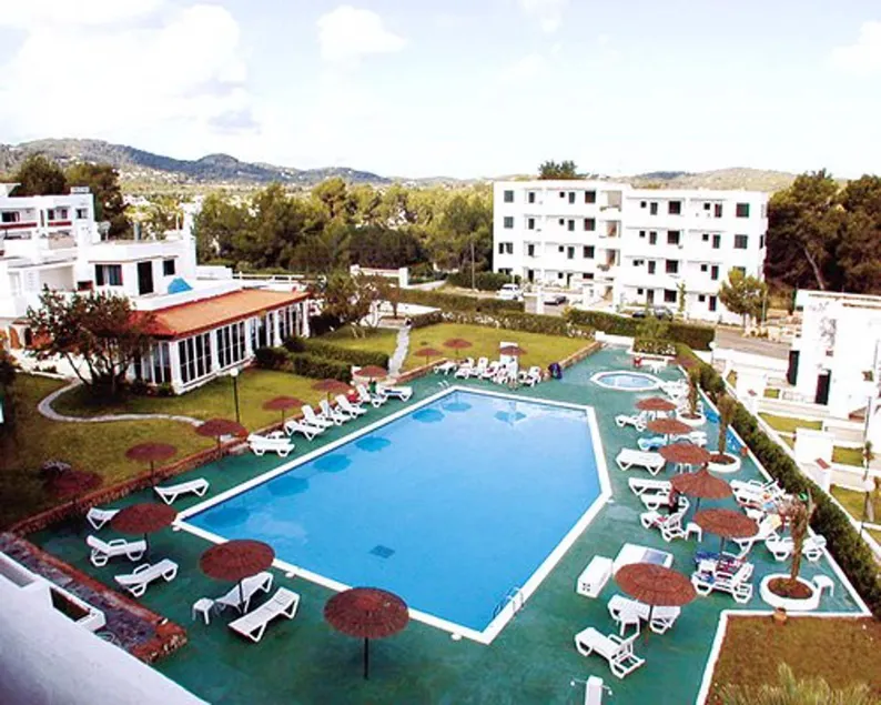 Torrent Bay Club - Image 1
