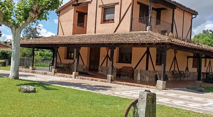 La Muralla de Gredos - Image 1