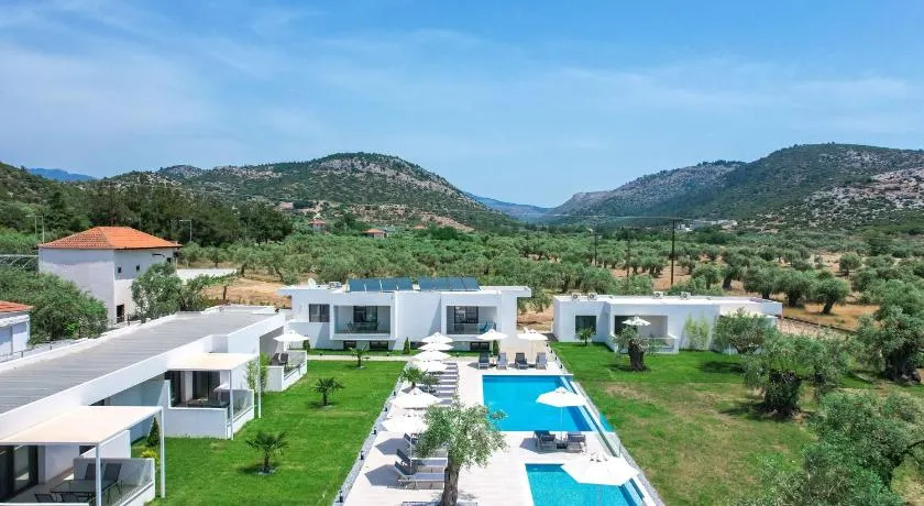 Encanto Village -Apartments - Image 1