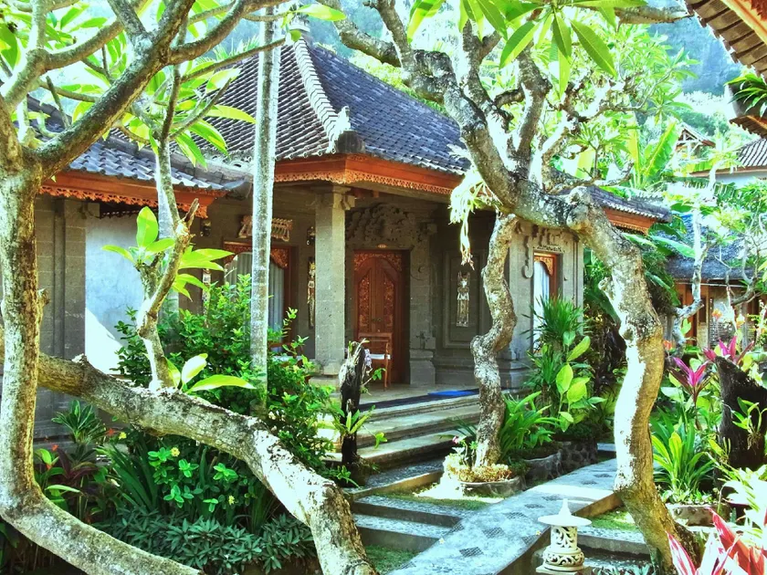 Bungalow Geringsing - Image 1