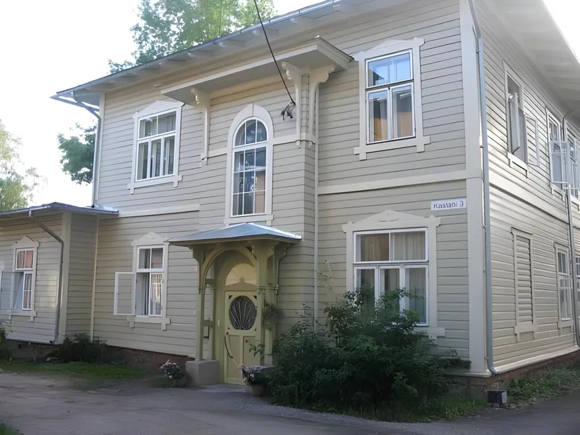 Kastani Home Accommodation - Image 1