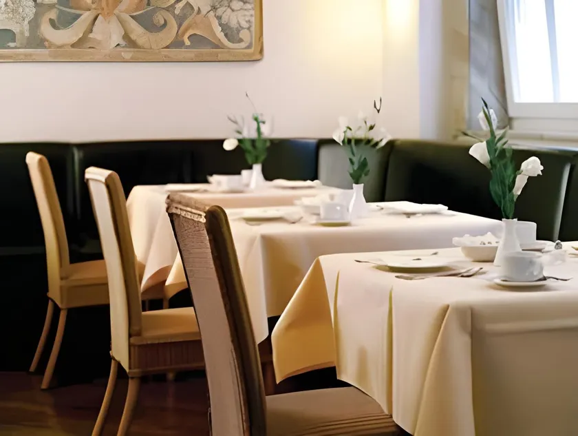 Hotel Ottheinrich - Image 1