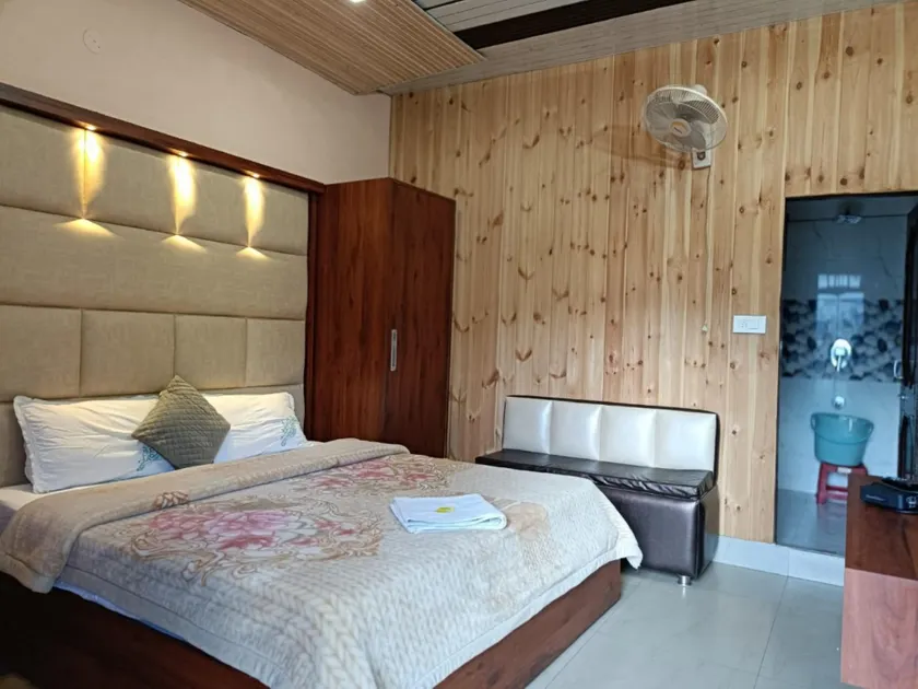 Goroomgo Arti guest house Dalhousie - Image 1