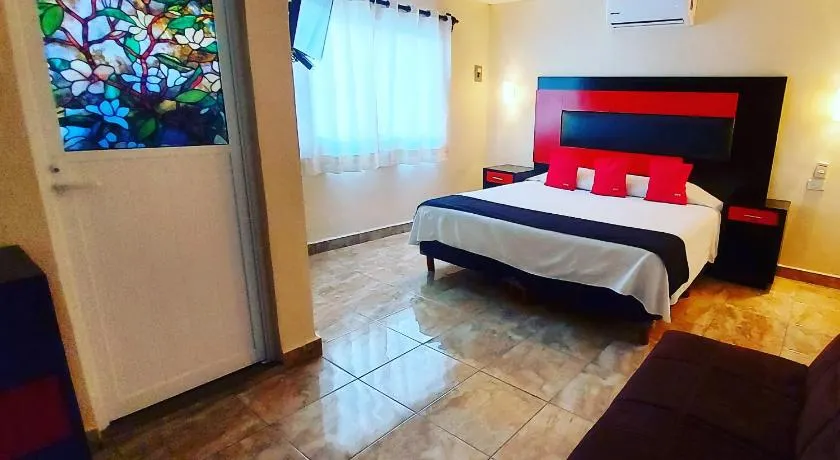 Hotel Jardín Cancún - Image 1