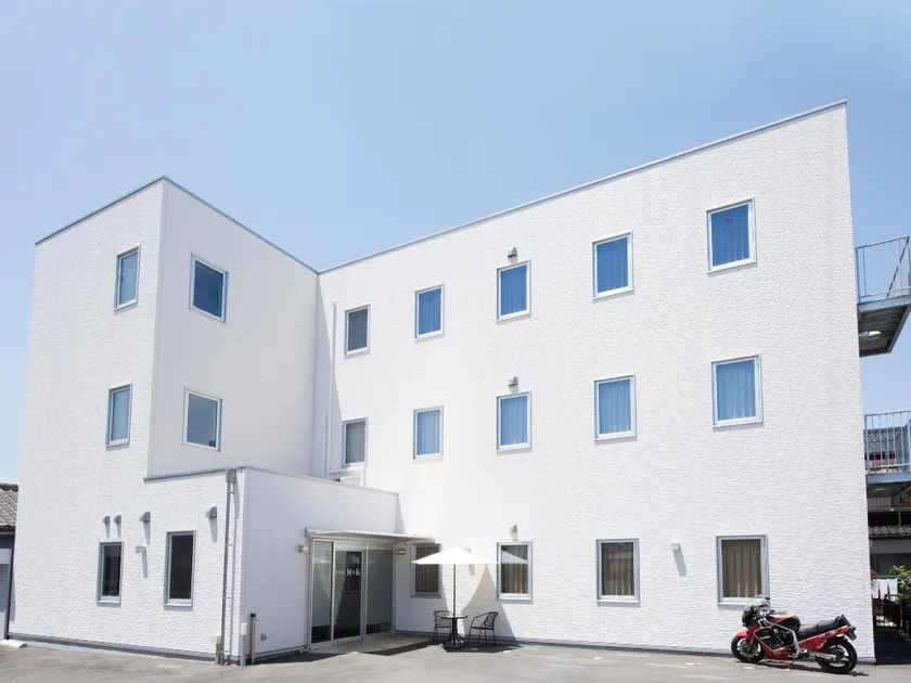 Hotel M & K - Image 1