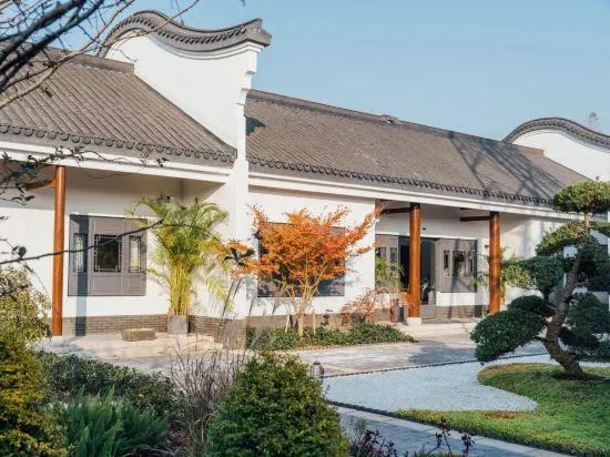 DOMI Hotel - Image 1