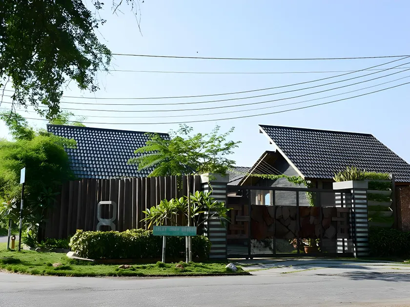 The Happy 8 Retreat - Image 1