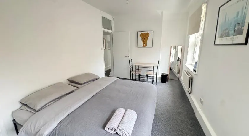 Beautiful Large Room in Central London - Image 1