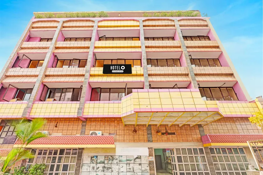 Hotel O Gajuwaka Near kurmanpalem Formerly SBT - Image 1
