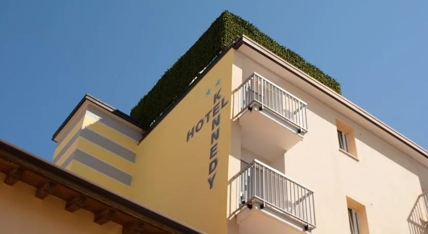 Hotel Kennedy - Image 1
