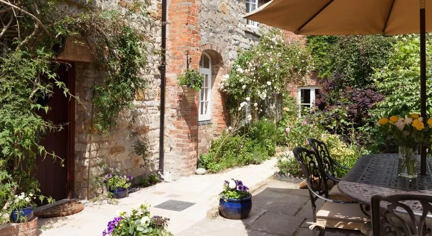 The Old Kiln House - Image 1