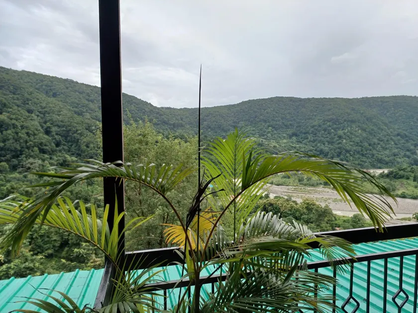 SAALVAN RESORT - Image 1