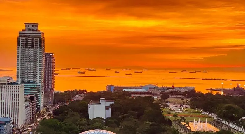 Angel's Place Torre De Manila, Cozy 1BR Condo, Sunset View Near all Attractions - Image 1