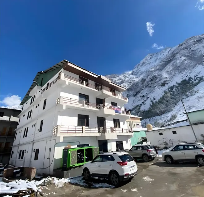 Hotel Vishnu Sarovar - Image 1