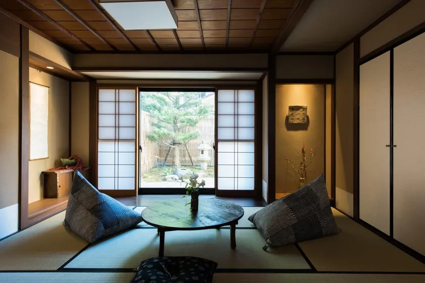 Higashiyama Kageroi - Image 1