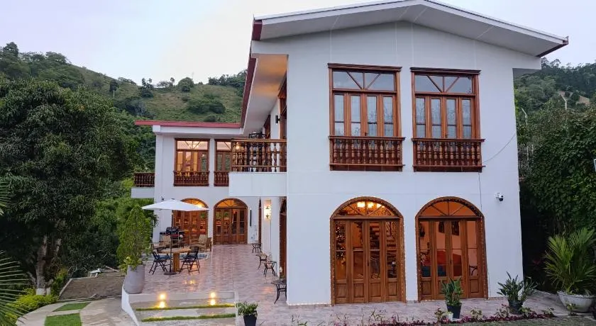 Casa Colonial Maria Elena - Image 1