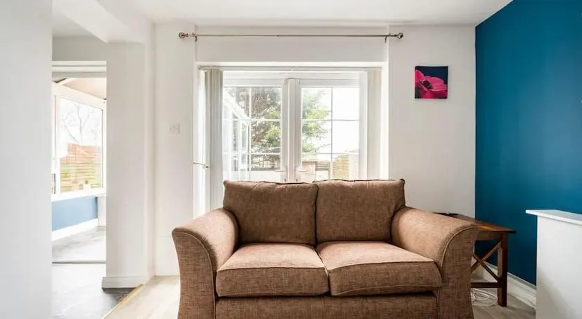 Lovely one bedroom flat. - Image 1