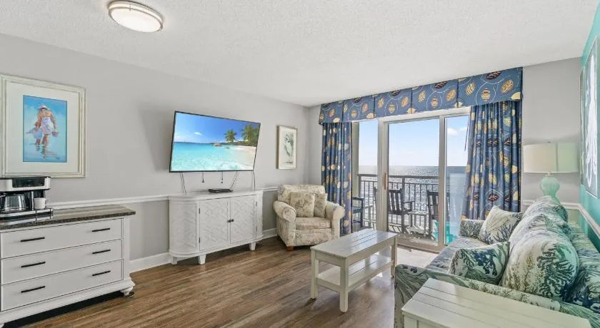 Oceanfront BayWatch 1BR with Resort Amenities - Image 1