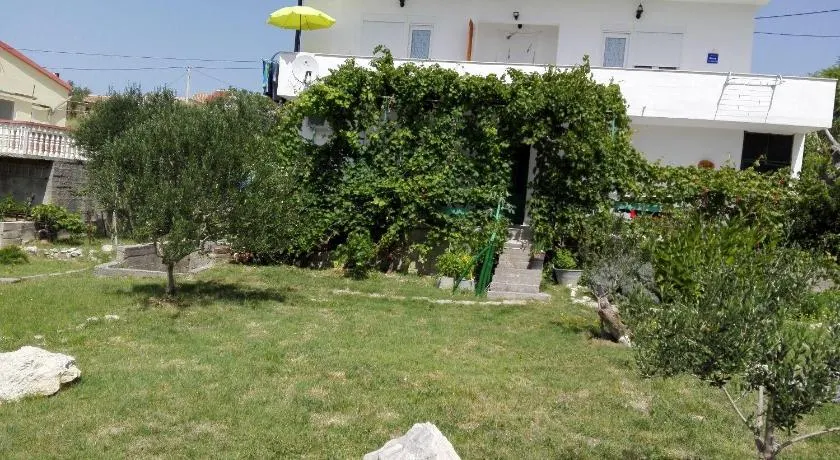 Maravilloso apartamento con terraza y barbacoa | Vistas al mar | Se admiten mascotas - Image 1