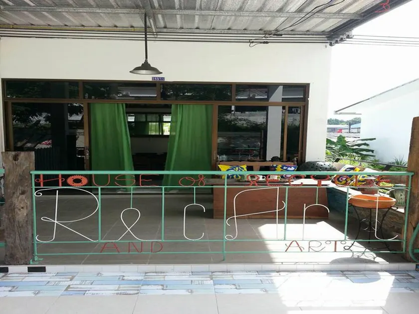 Rec Art (House of recycle+Art) - Image 1
