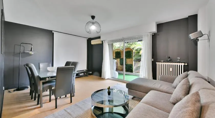Le Sun Valley - Vidéoprojecteur et Terrasse Zen - Image 1