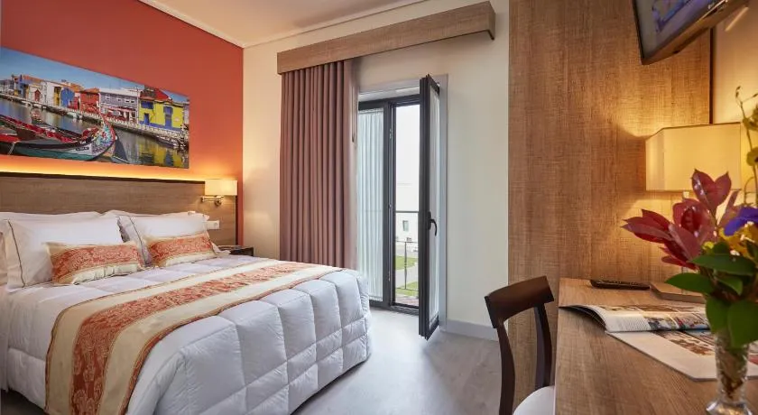 Suites & Hostel Cidade Aveiro - Image 1