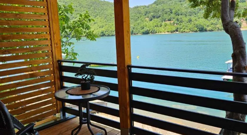 Villas Mlecika and Zvoncic- Jezero Lake Perucac - Image 1
