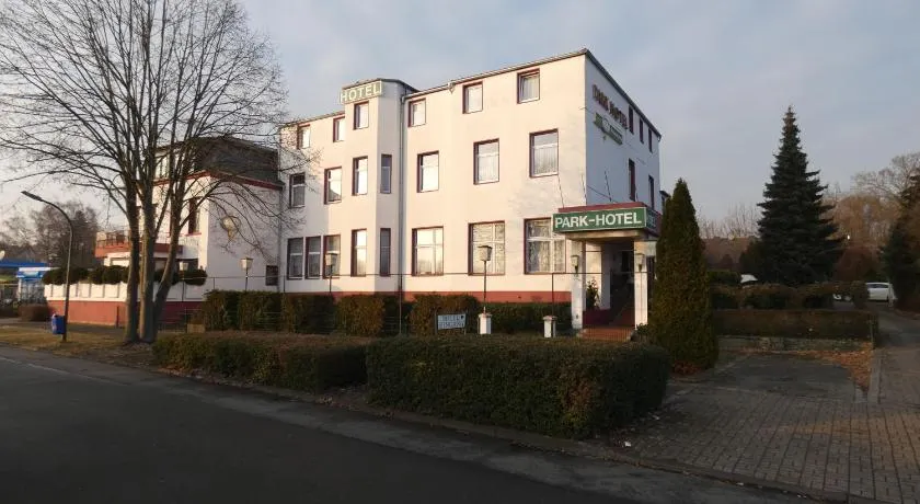 Park Hotel - Image 1