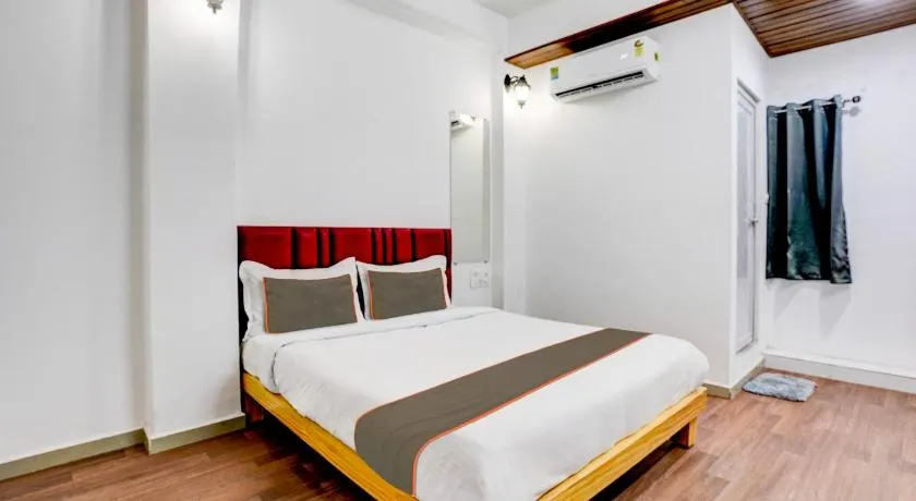 Hotel Silk, Premier Budget Friendly Luxury Hotel In Surat, Perfect For Families, Couples and Busines - Image 1